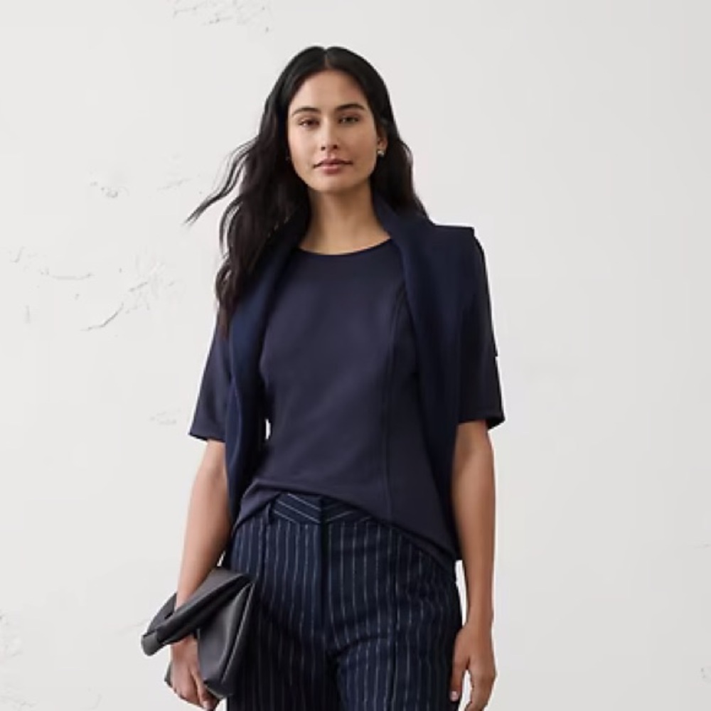 Banana Republic Navy Soft Touch Fitted Top size Medium - NWT